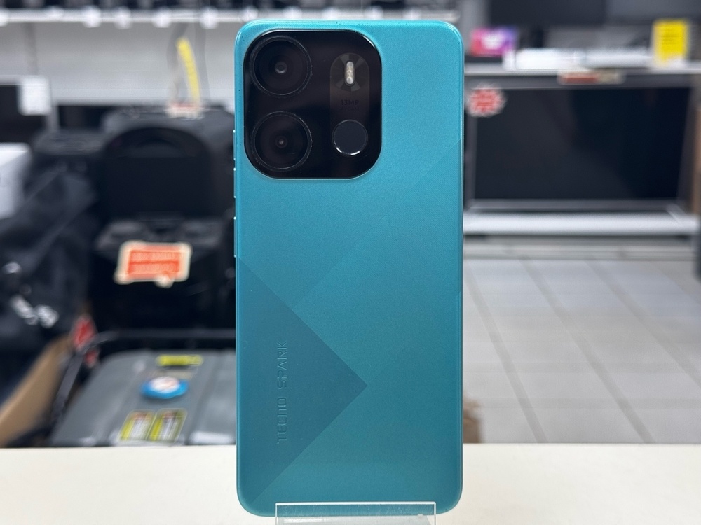 Смартфон Tecno Spark Go 2023 4/64