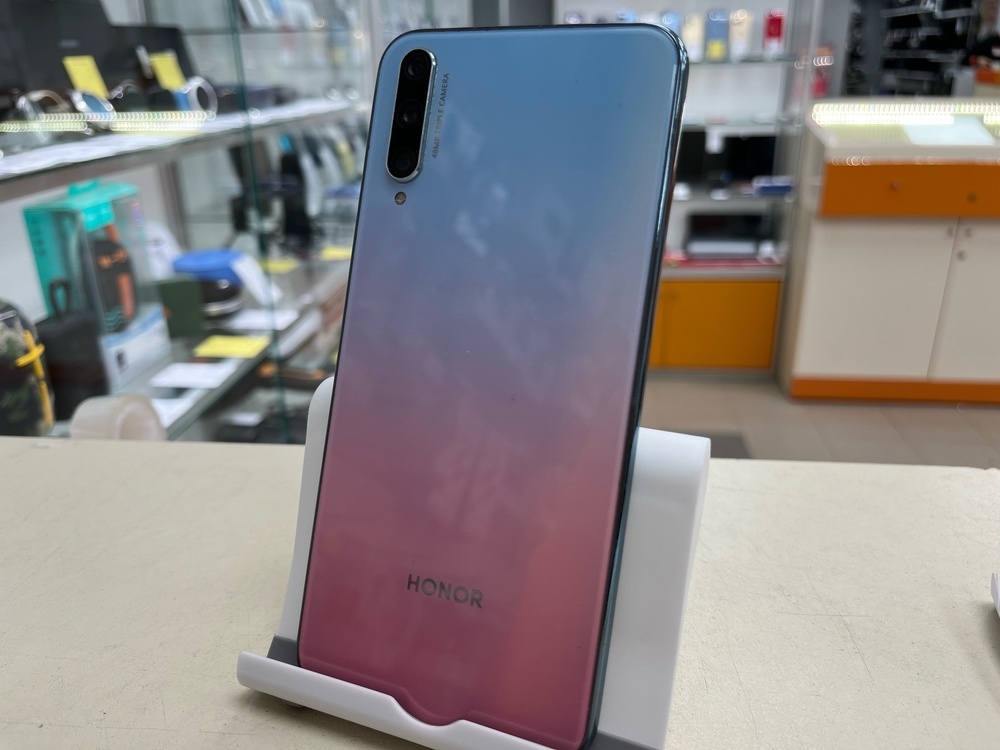 Смартфон Honor 30I 4/128