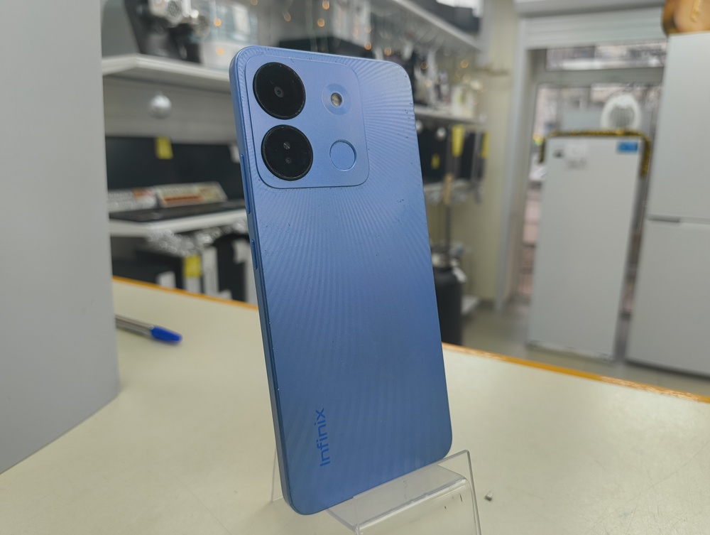 Смартфон Infinix Smart 7 2/64
