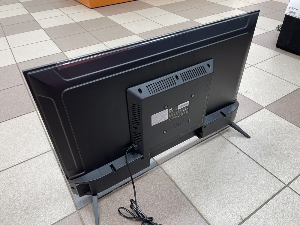 LED Телевизор BQ 32FS01B