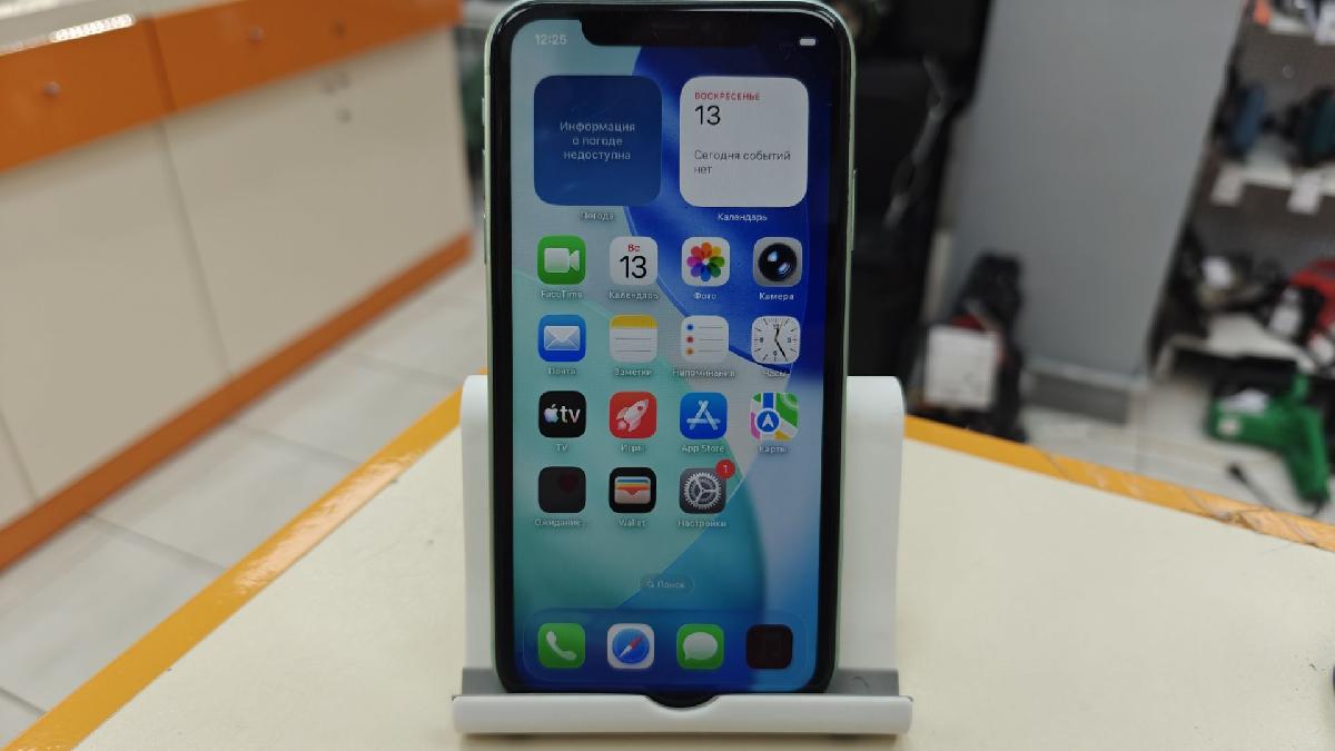 Смартфон Apple iPhone 11 64Gb