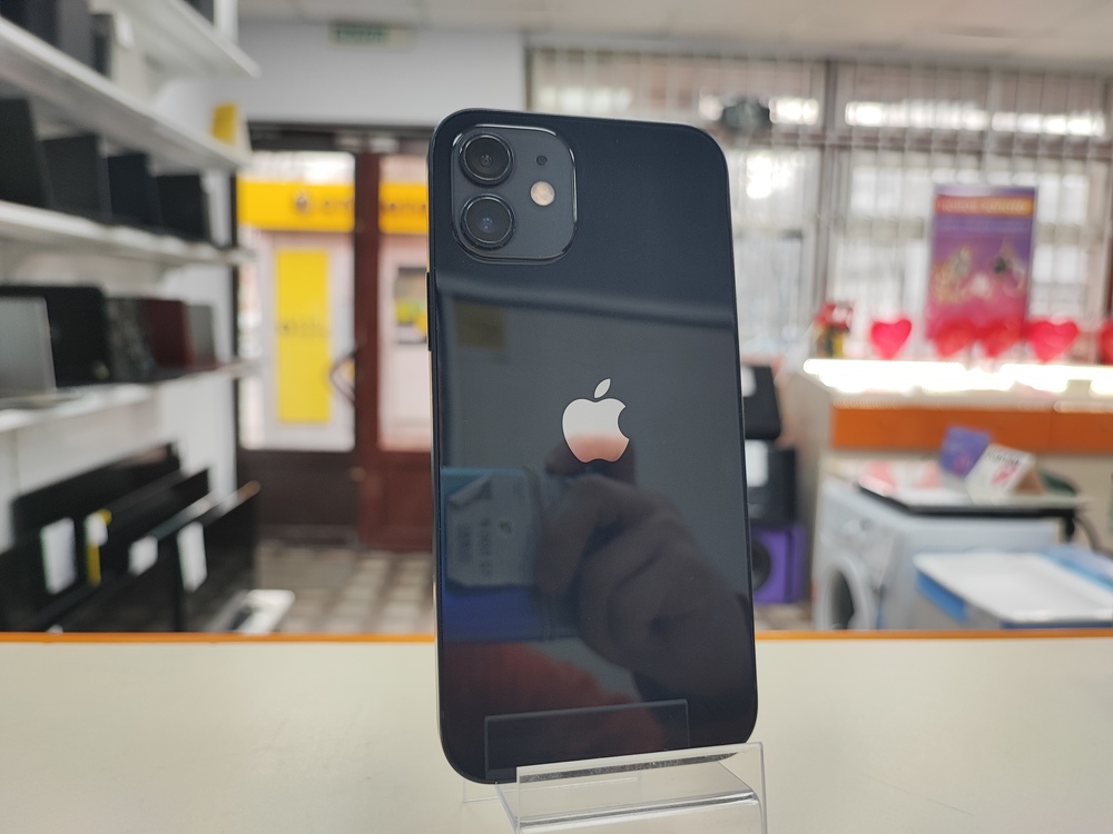 Смартфон Apple iPhone 12 128Gb