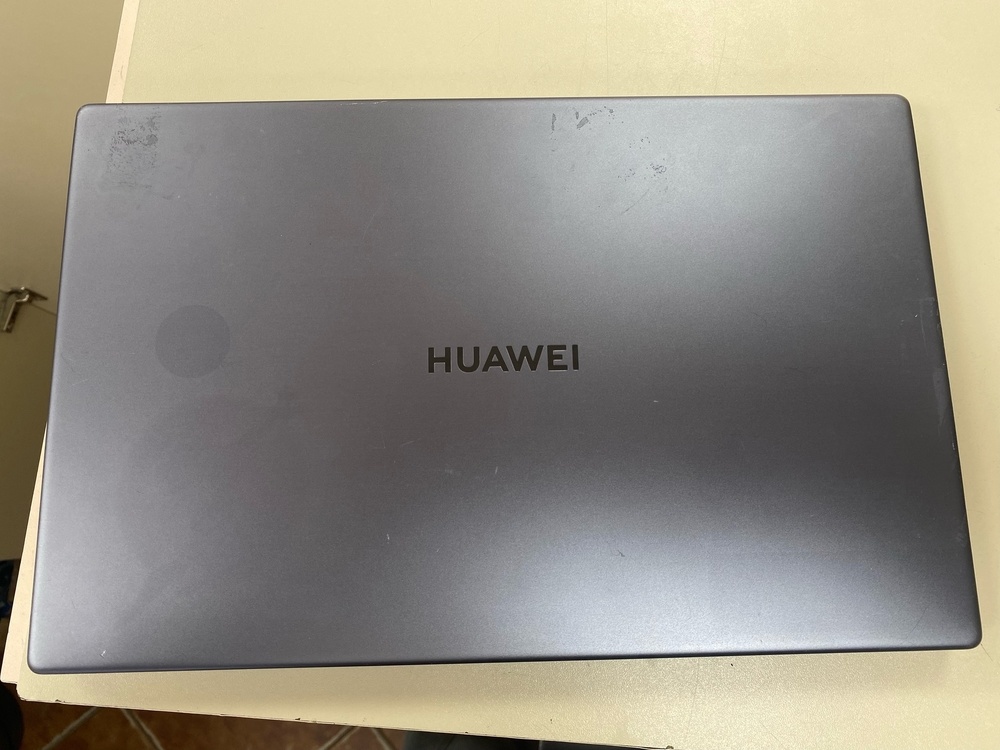 Ноутбук Huawei; Ryzen 5 3500U, Radeon Vega 8, 6 Гб, 500 Гб, Нет