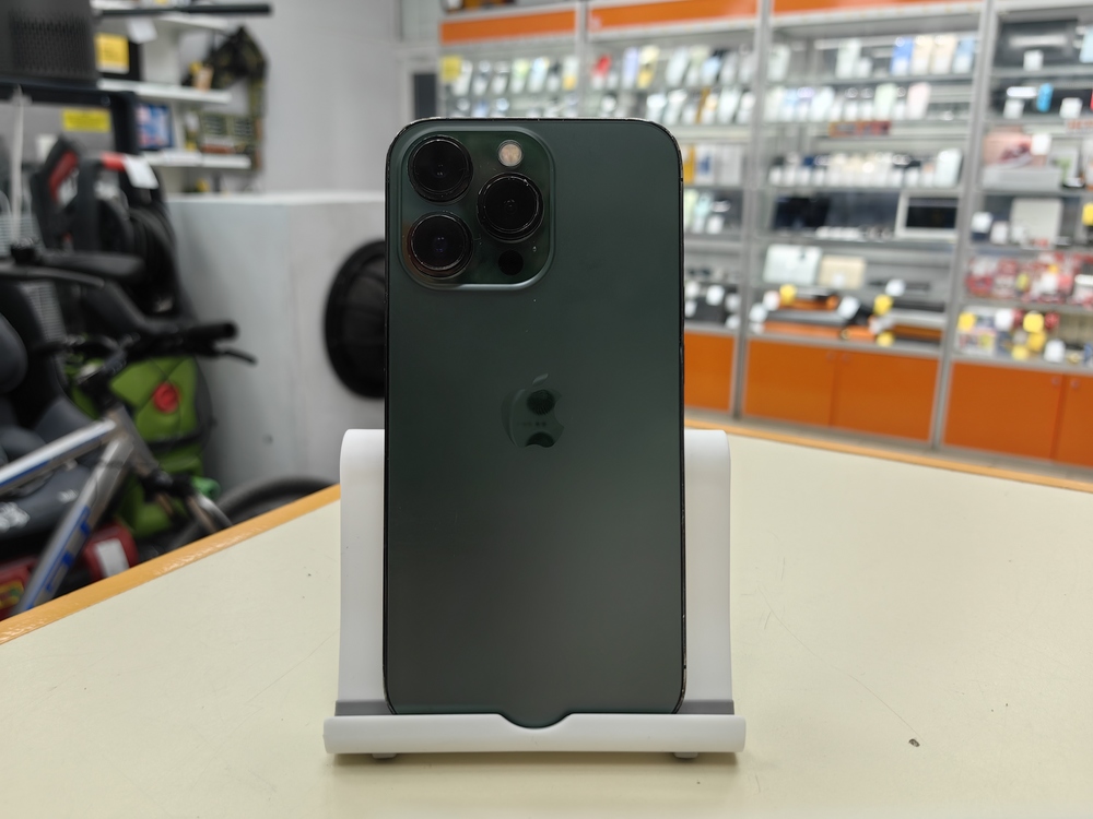 Смартфон Apple iPhone 13 Pro 128Gb