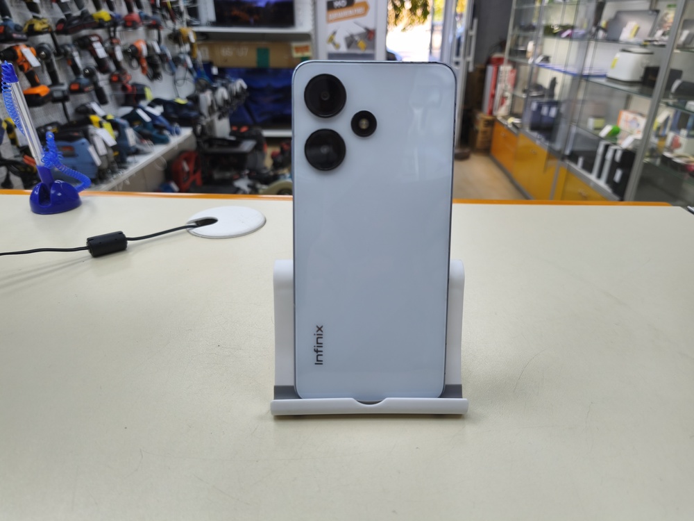 Смартфон Infinix HOT 30i 4/128