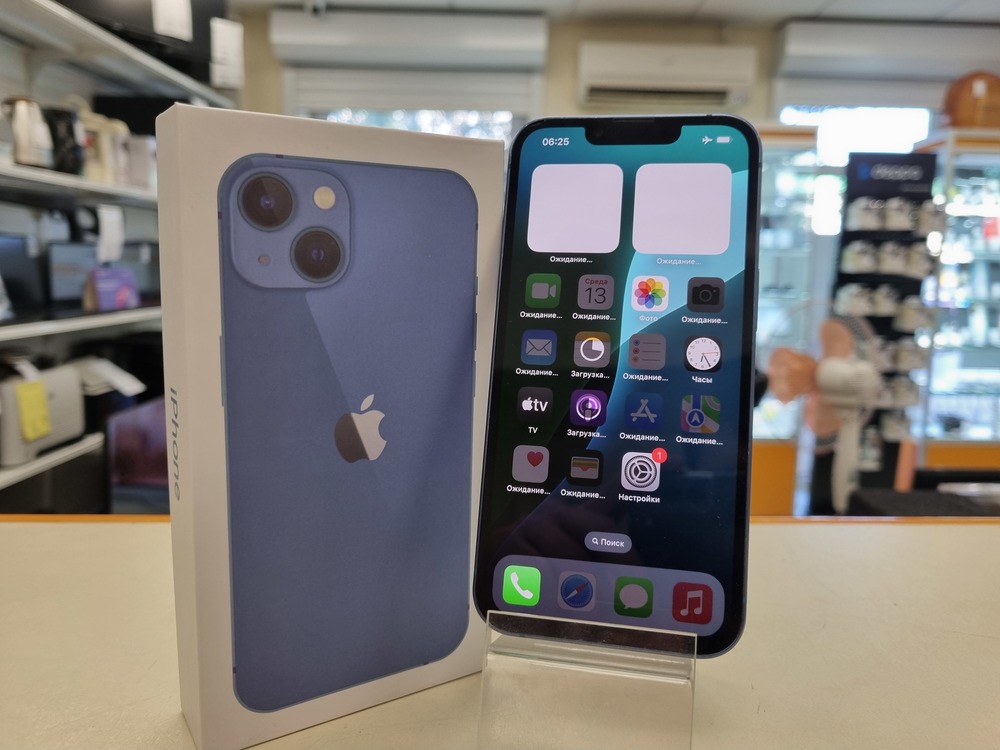 Смартфон Apple iPhone 13 128Gb