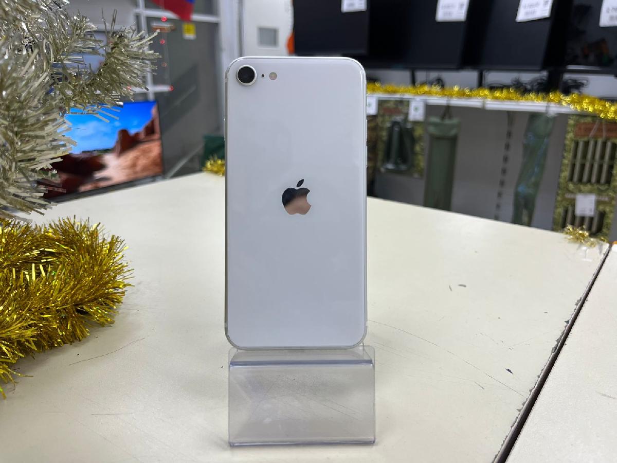 Смартфон Apple iPhone SE 2020 64Gb