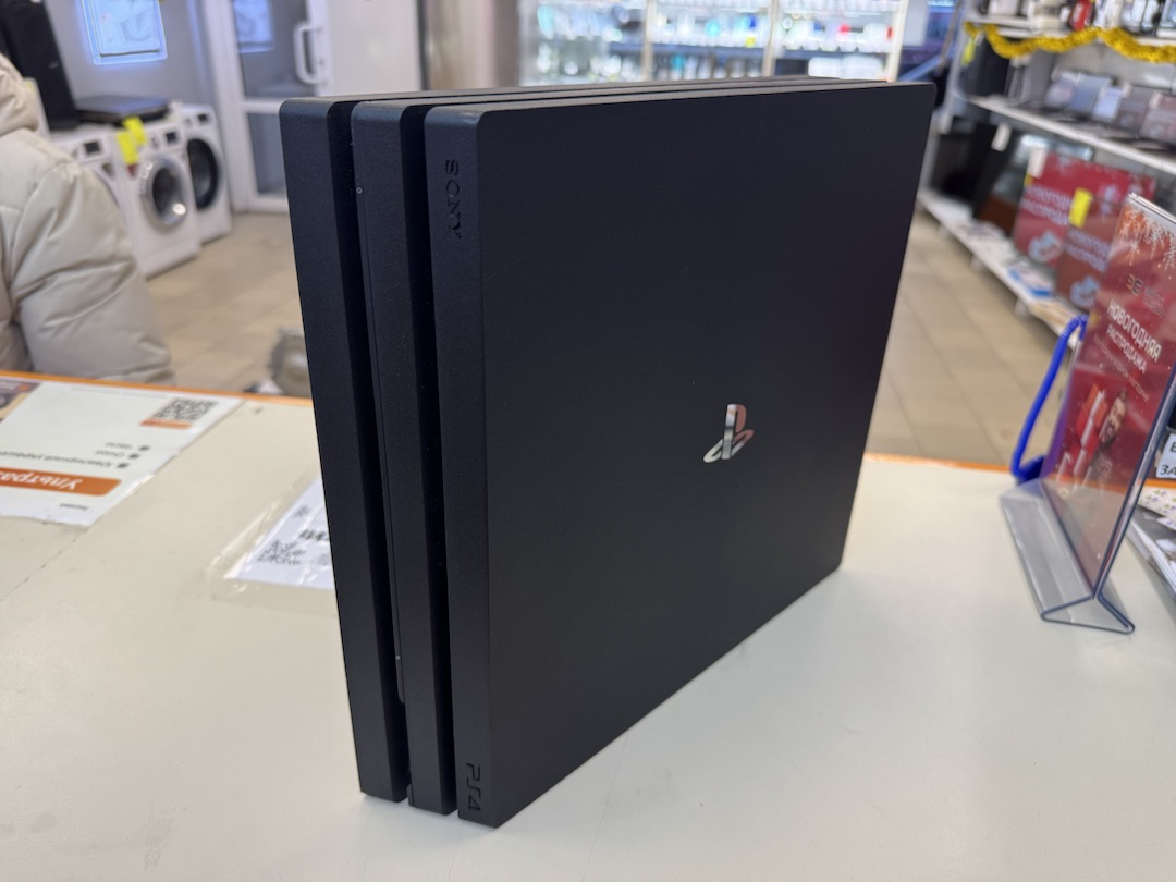 Игровая приставка PlayStation 4 Pro 1Tb