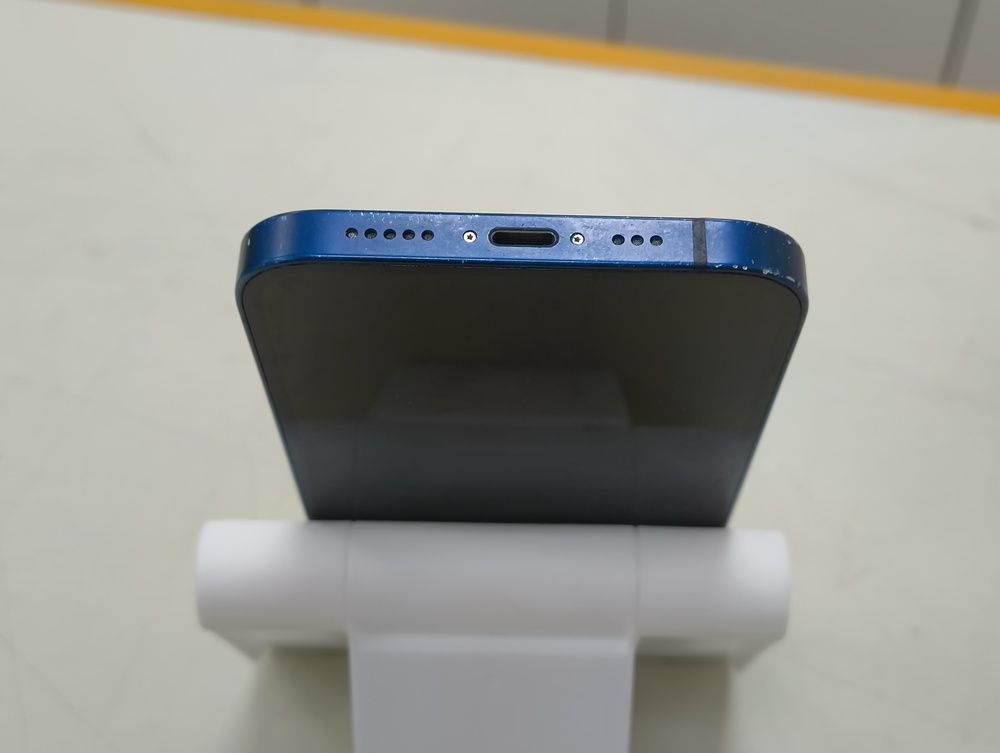 Смартфон Apple iPhone 12 64Gb