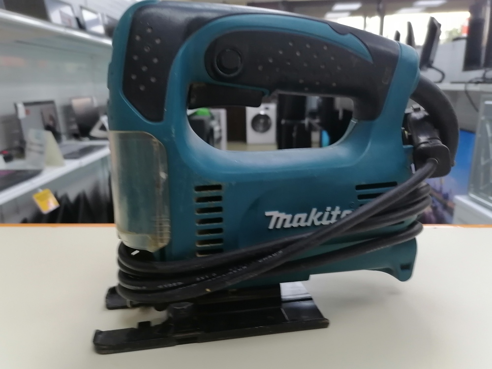 Лобзик Makita 4326;