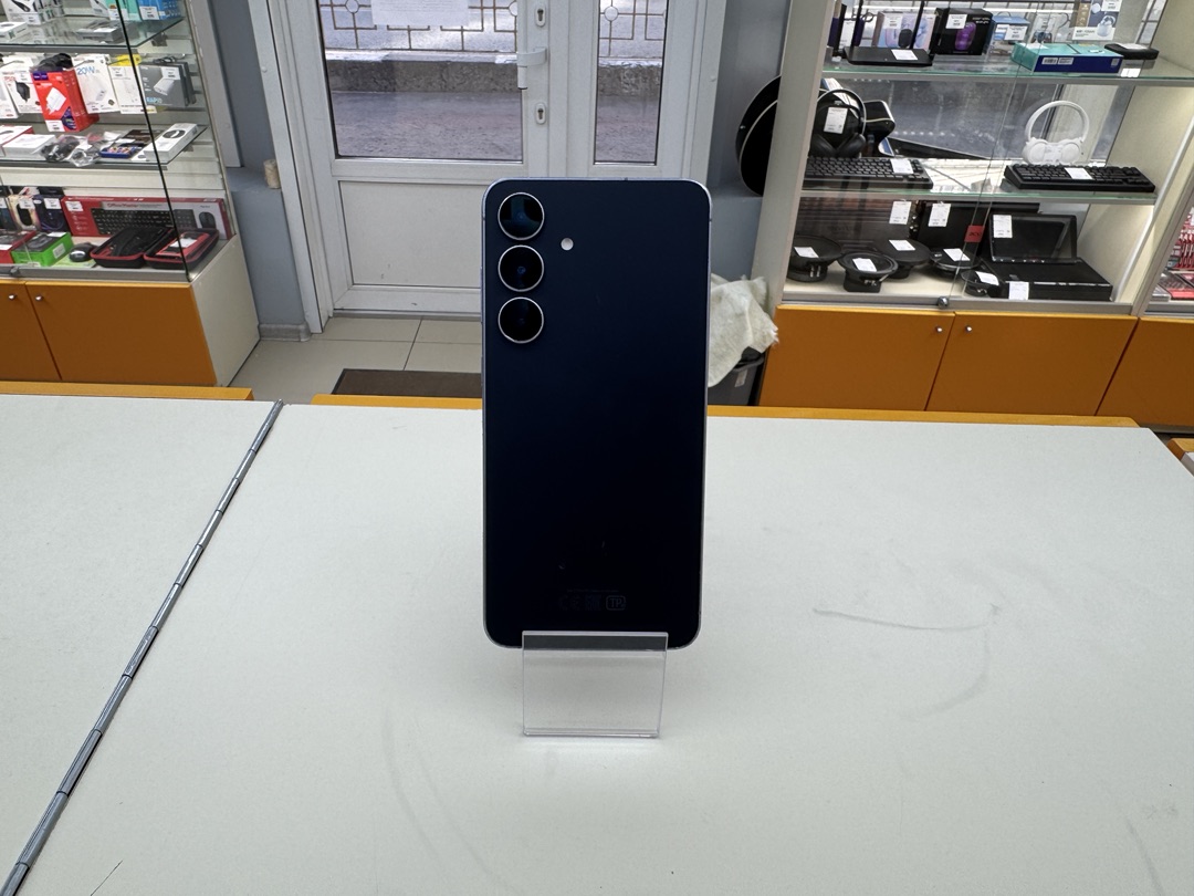 Смартфон Samsung Galaxy S25FE 8/512