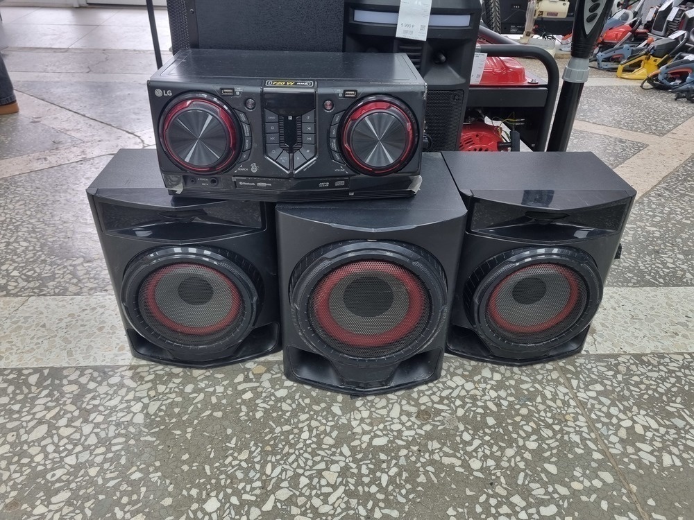 Музыкальный центр LG CJ45