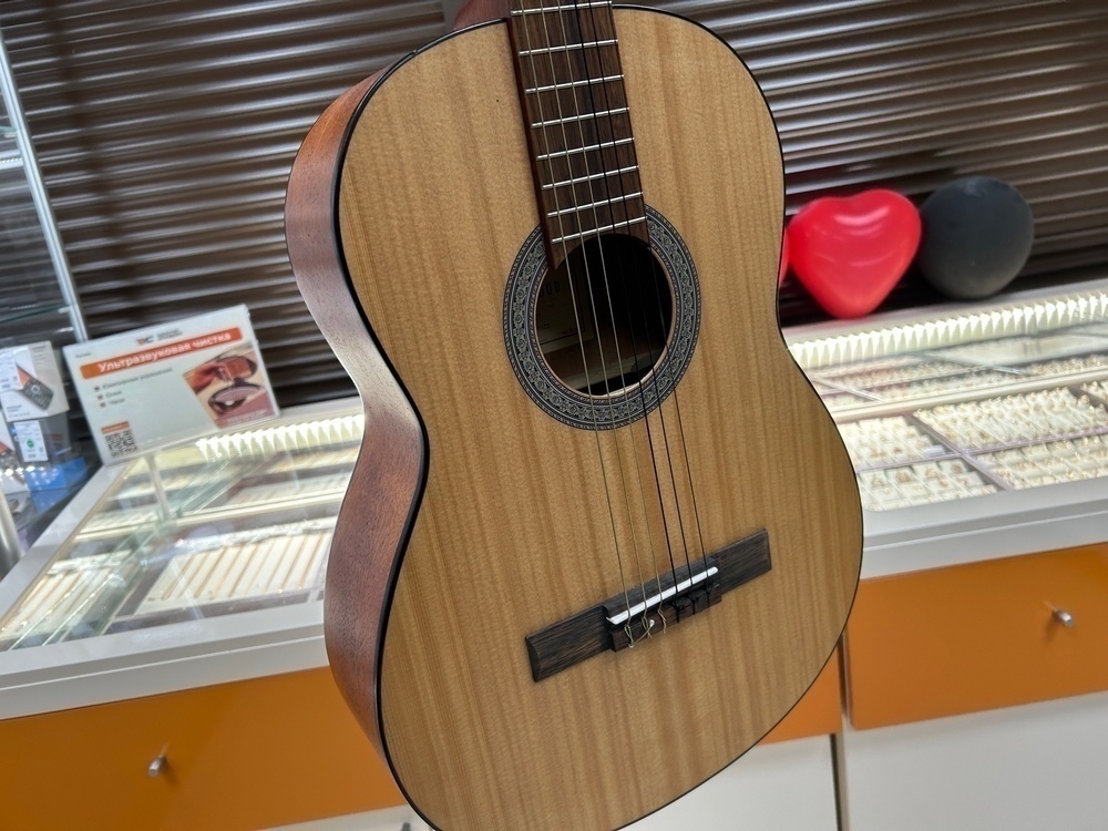 Гитара акустическая Parkwood PC90