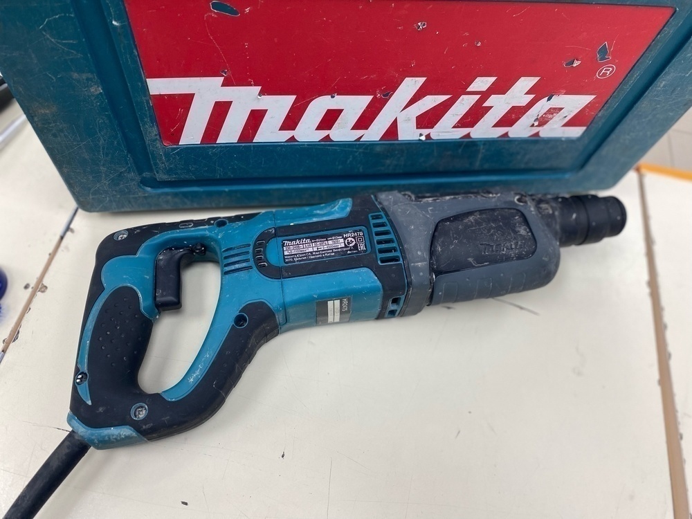 Перфоратор Makita HR 2475