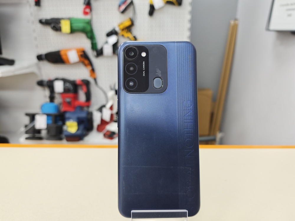 Смартфон Tecno Spark 8C 4/64