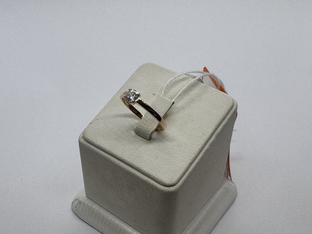 КОЛКМ585 КОЛЬЦО С КАМНЕМ (Au 585)