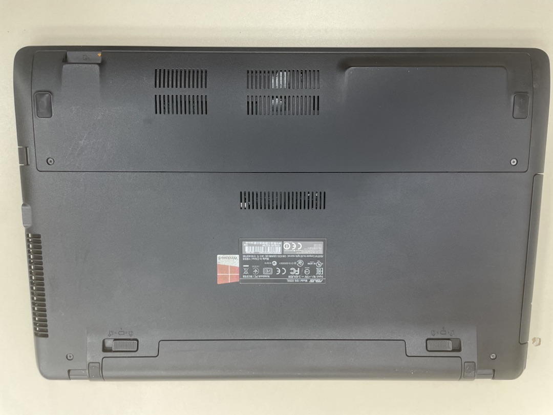 Ноутбук ASUS X550L; Core i3-4010U, GeForce 840M, 4 Гб, 500 Гб