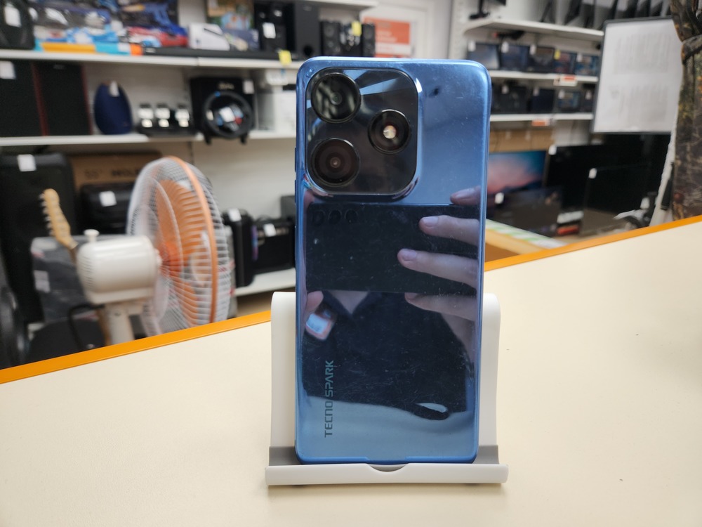 Смартфон Tecno SPARK 10C 4/64