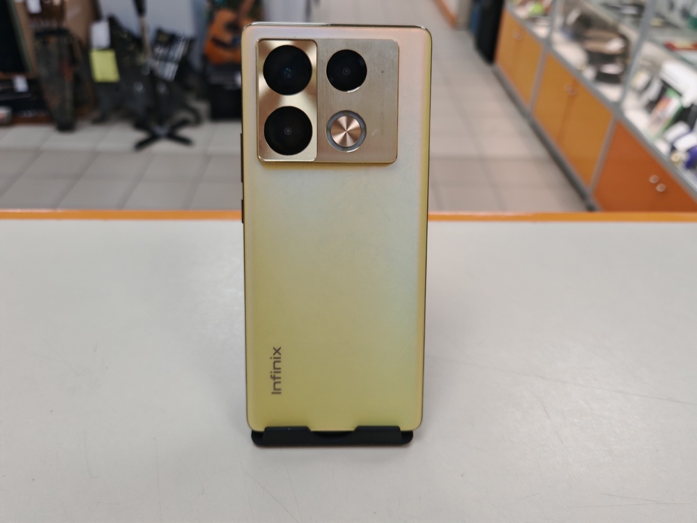 Смартфон Infinix Note 40 Pro 12/256