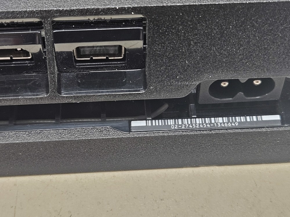 Игровая приставка PlayStation 4 Slim 500GB Игровая приставка PlayStation 4 Slim 500GB