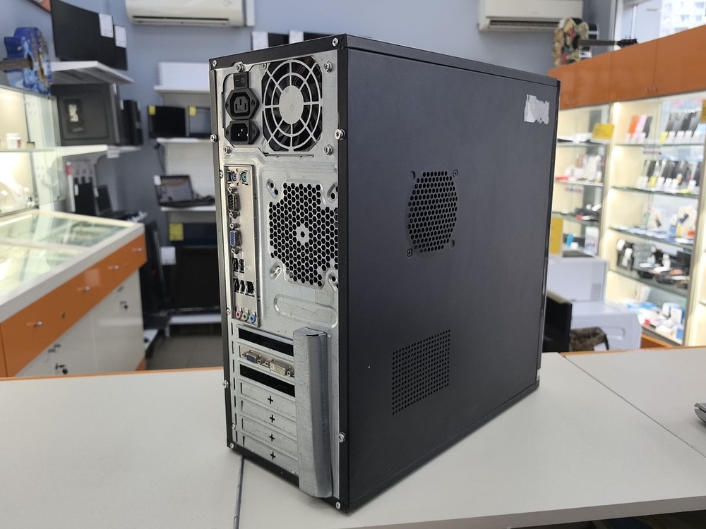 Системный блок Noname; Pentium E5300, GeForce 7300GT, 4 Гб, Нет, 250 Гб