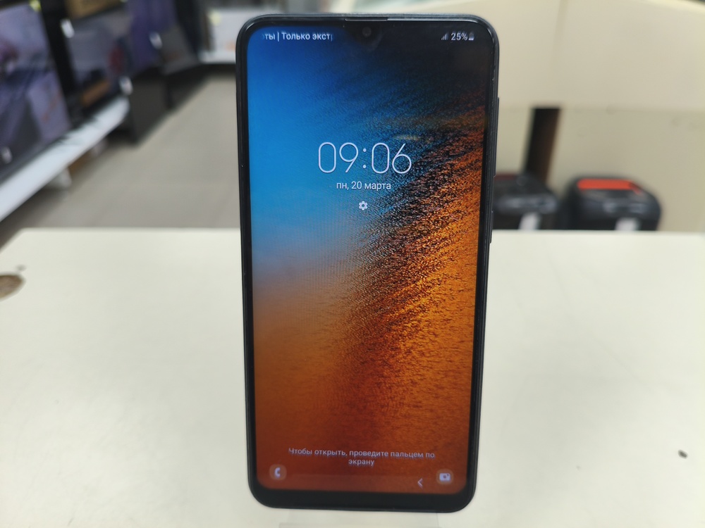 Смартфон Samsung Galaxy A10 2/32