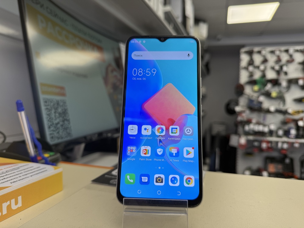 Смартфон Tecno Spark 8C 4/64
