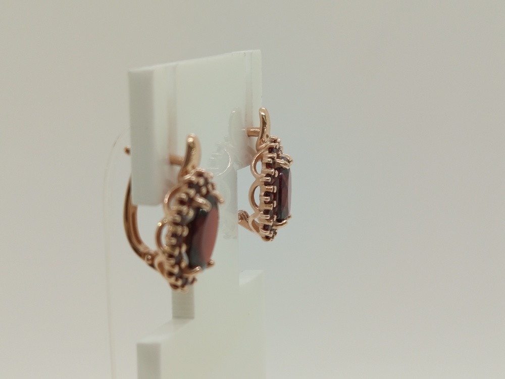 725600 СЕРЬГИ ГРАНАТ (Au 585)