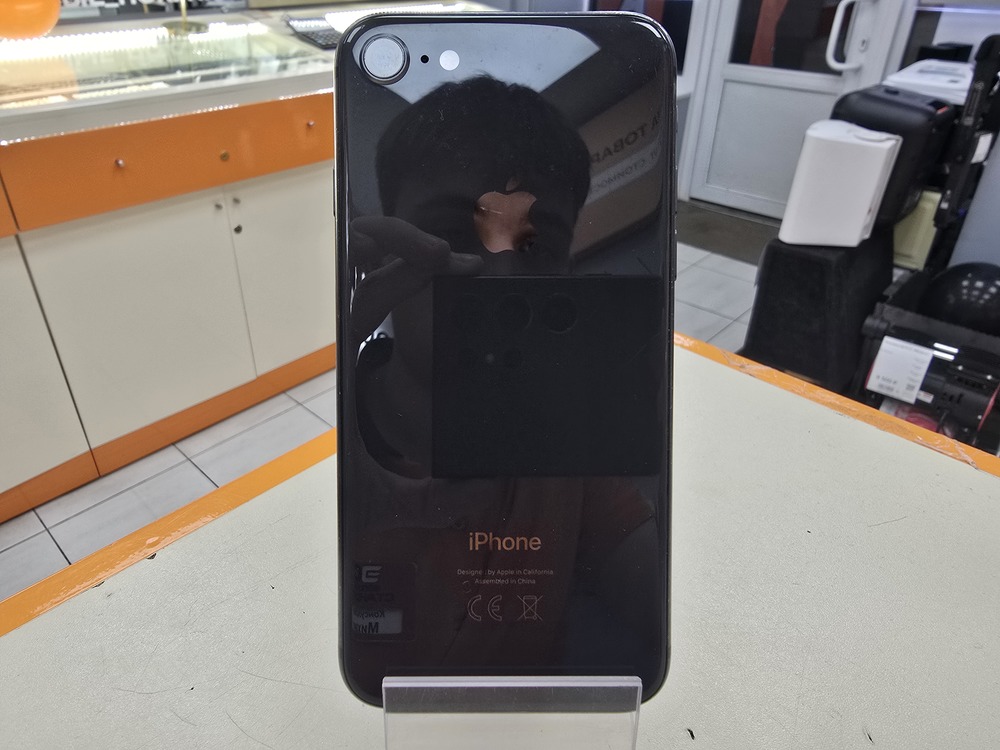 Смартфон Apple iPhone 8 64Gb
