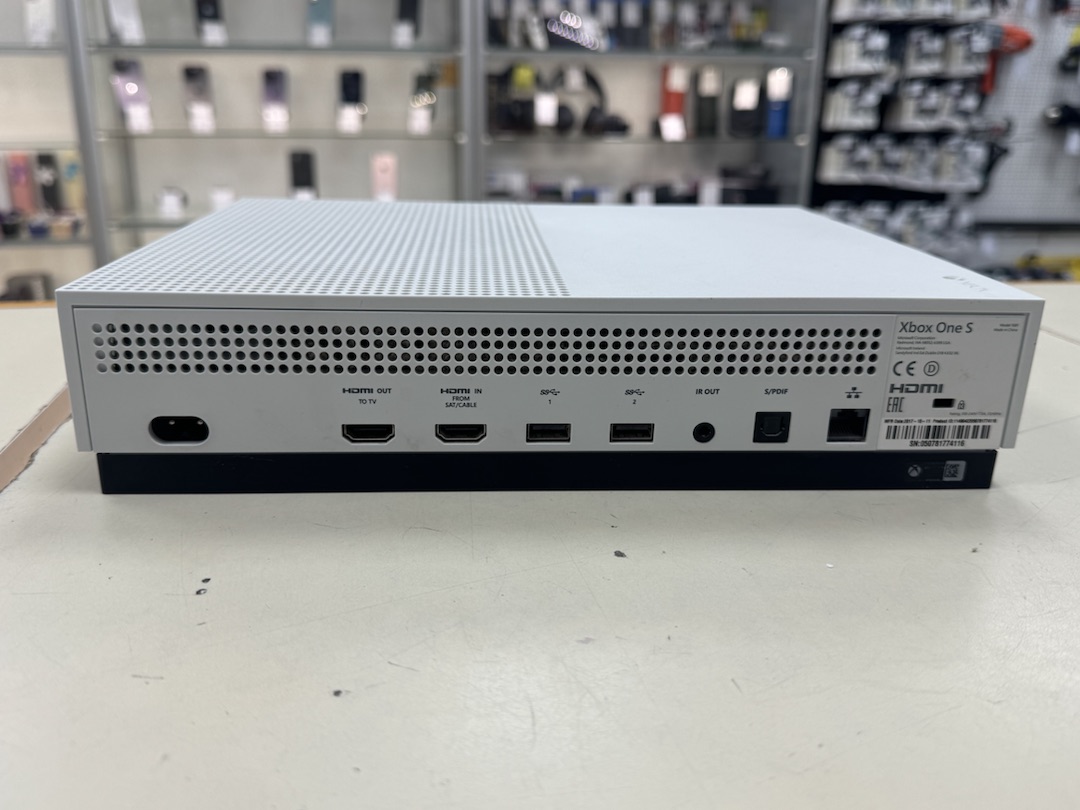 Игровая приставка Xbox One S 500Gb