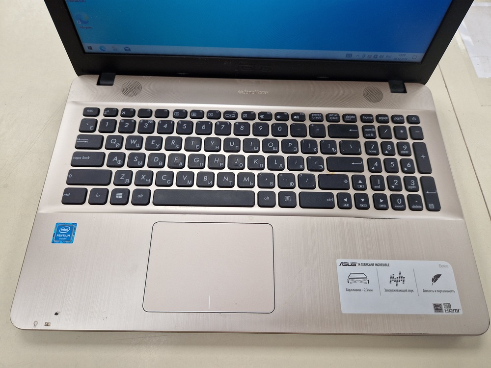 Ноутбук ASUS; Celeron N4020, HD Graphics, 4 Гб, 256 Гб, Нет