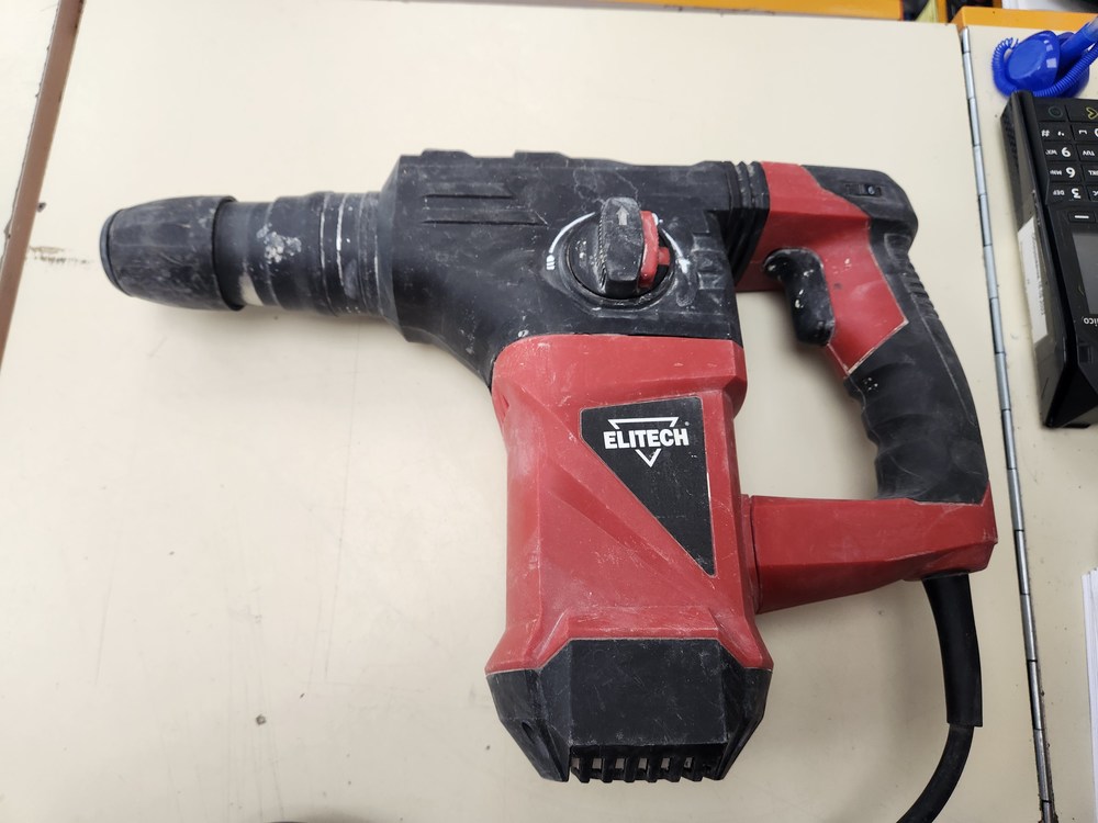 Перфоратор Elitech П 4-32ЭМ