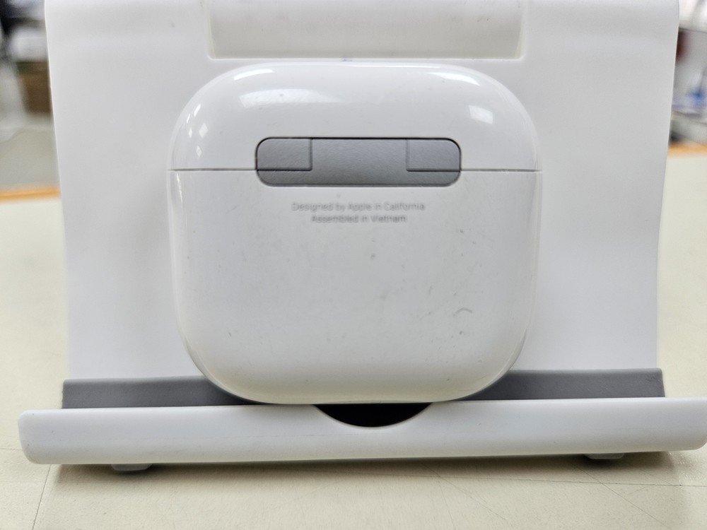 Наушники беспроводные Apple AirPods 4 Без ANC