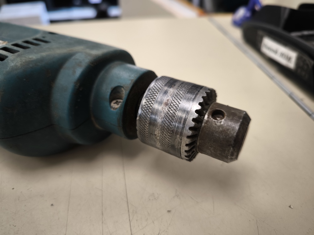 Дрель Makita HR 1620