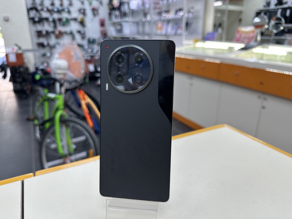 Смартфон Tecno Camon 30 8/256