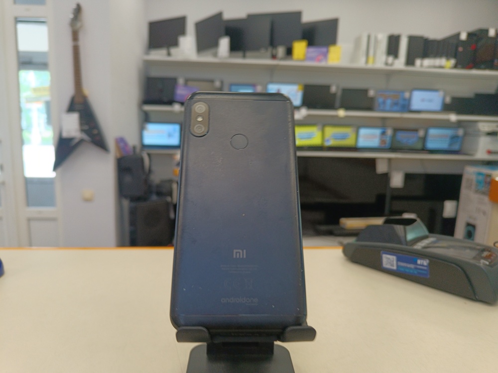 Смартфон Xiaomi Mi A2 4/32
