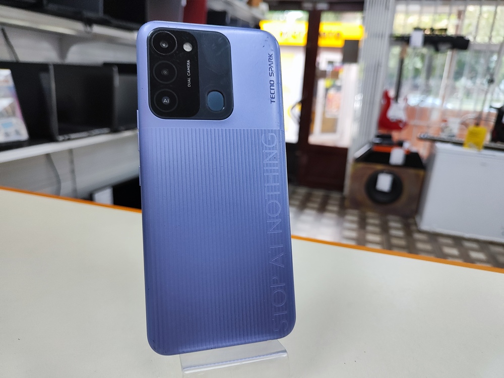 Смартфон Tecno Spark GO 2022 2/32
