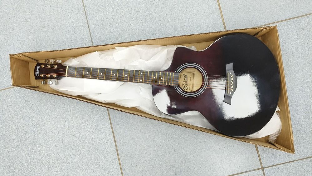 Гитара акустическая Belucci BCL4010 BWR COLBOX