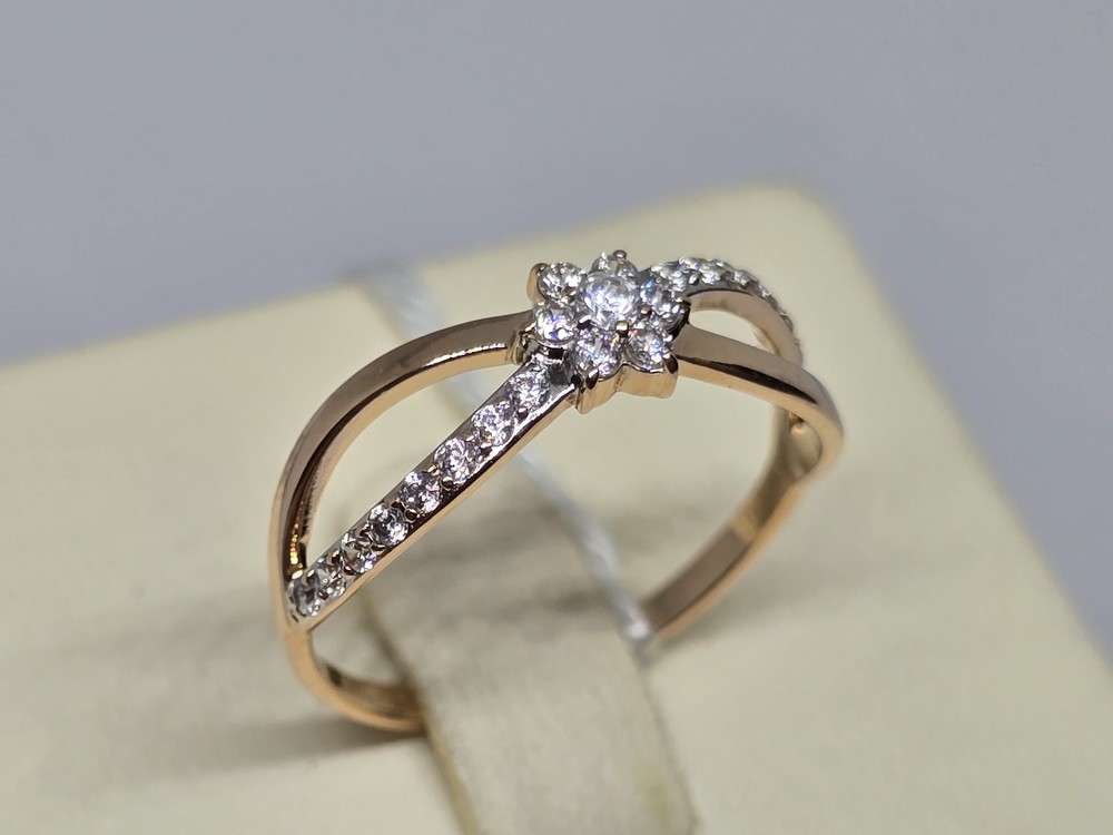 КОЛКМИ585 КОЛЬЦО С КАМНЯМИ (Au 585)