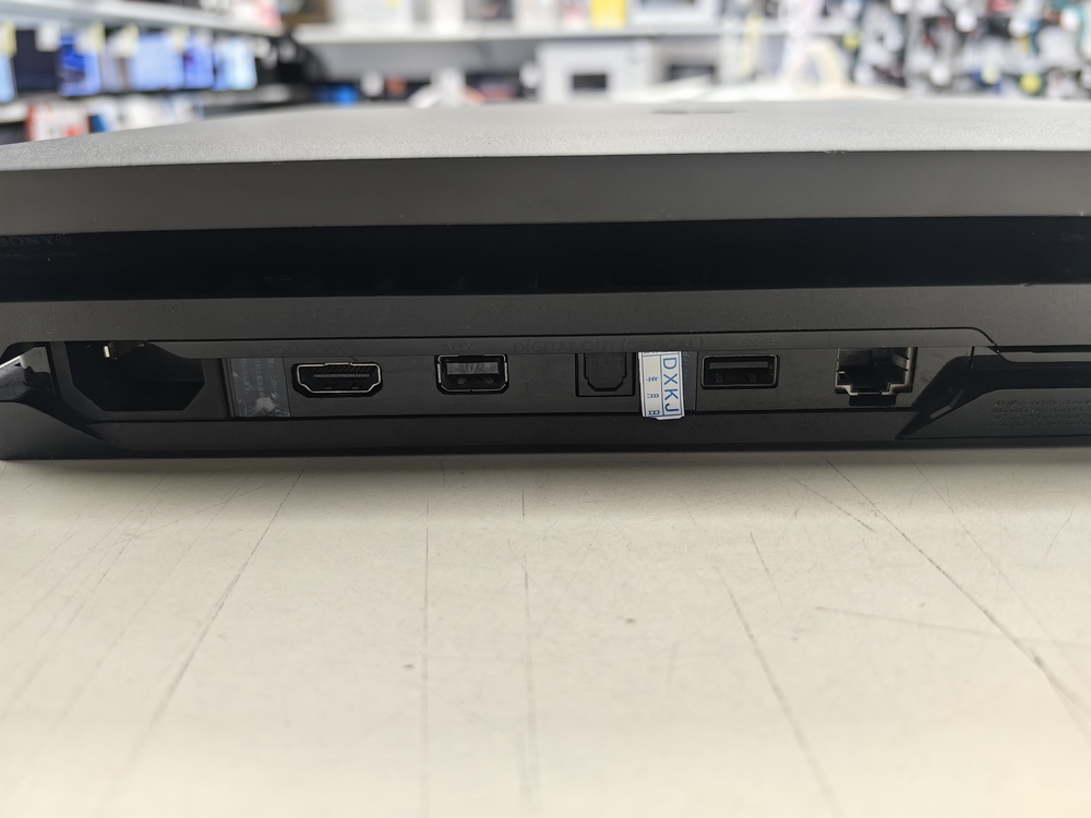 Игровая приставка PlayStation 4 Pro 1Tb Игровая приставка PlayStation 4 Pro 1Tb
