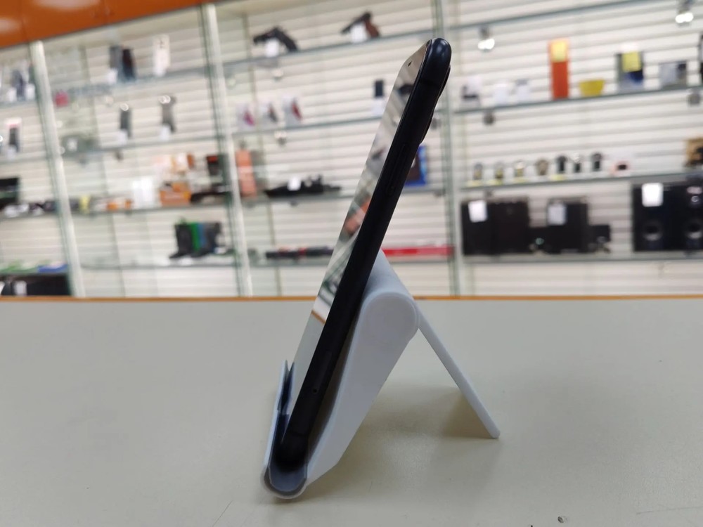 Смартфон Apple iPhone 11 128Gb