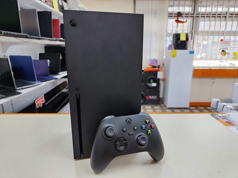 Игровая приставка Xbox Series X 1Tb