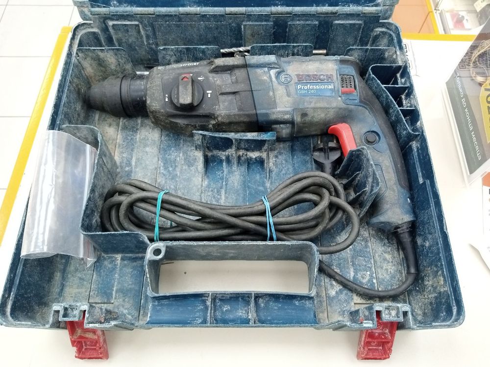 Перфоратор Bosch GBH 240