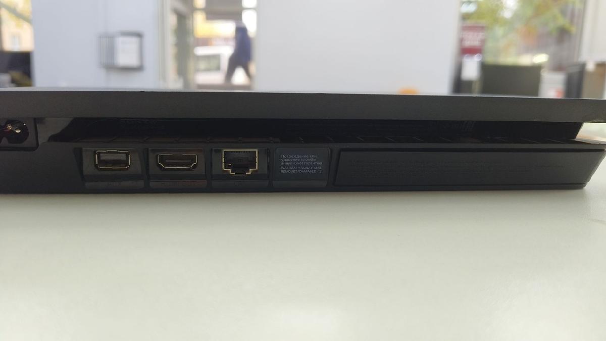 Игровая приставка PlayStation 4 Slim 1Tb Игровая приставка PlayStation 4 Slim 1Tb