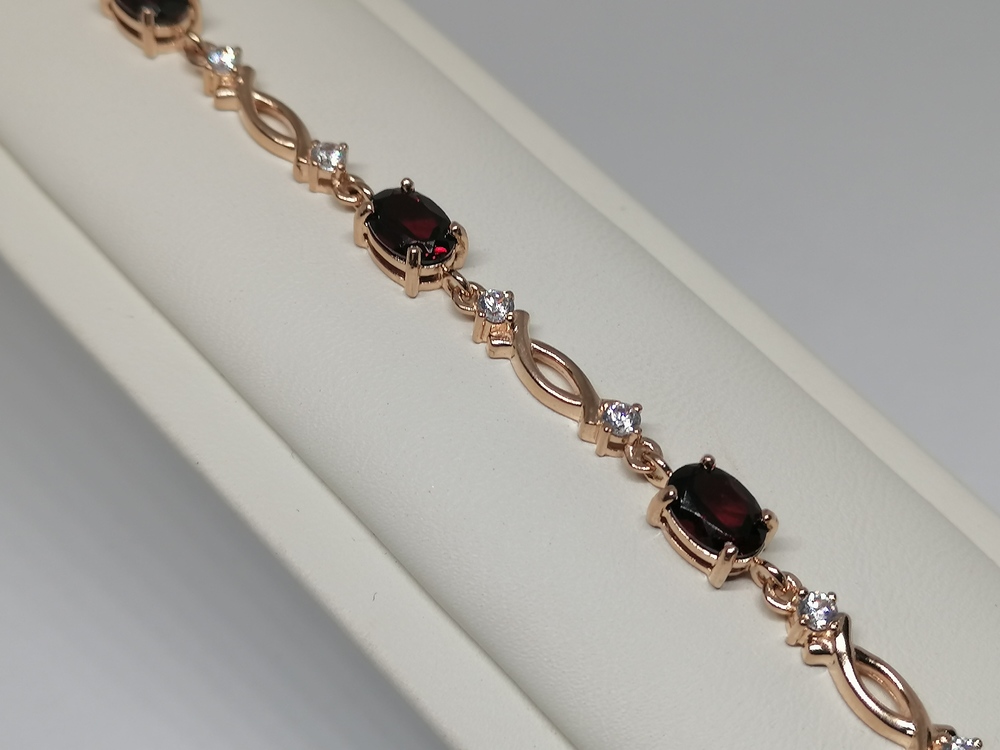 Б585 БРАСЛЕТ С КАМНЯМИ (Au 585)