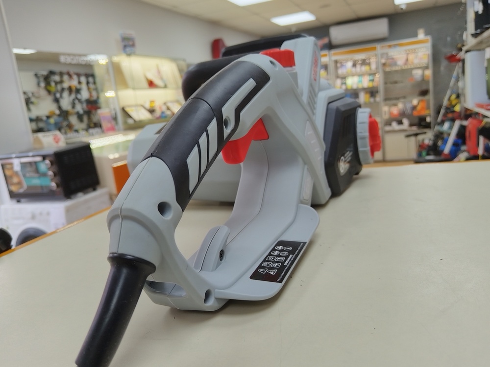 Электропила Ставр ПЦЭ-40/2400ТБК