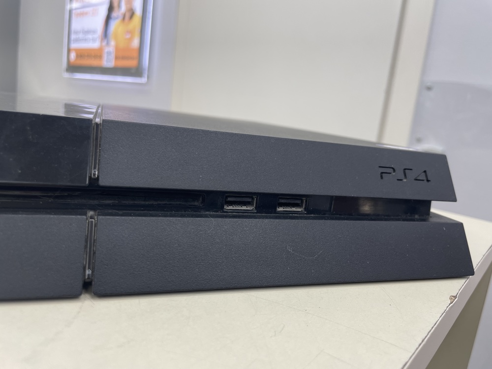 Игровая приставка PlayStation 4 FAT 500GB