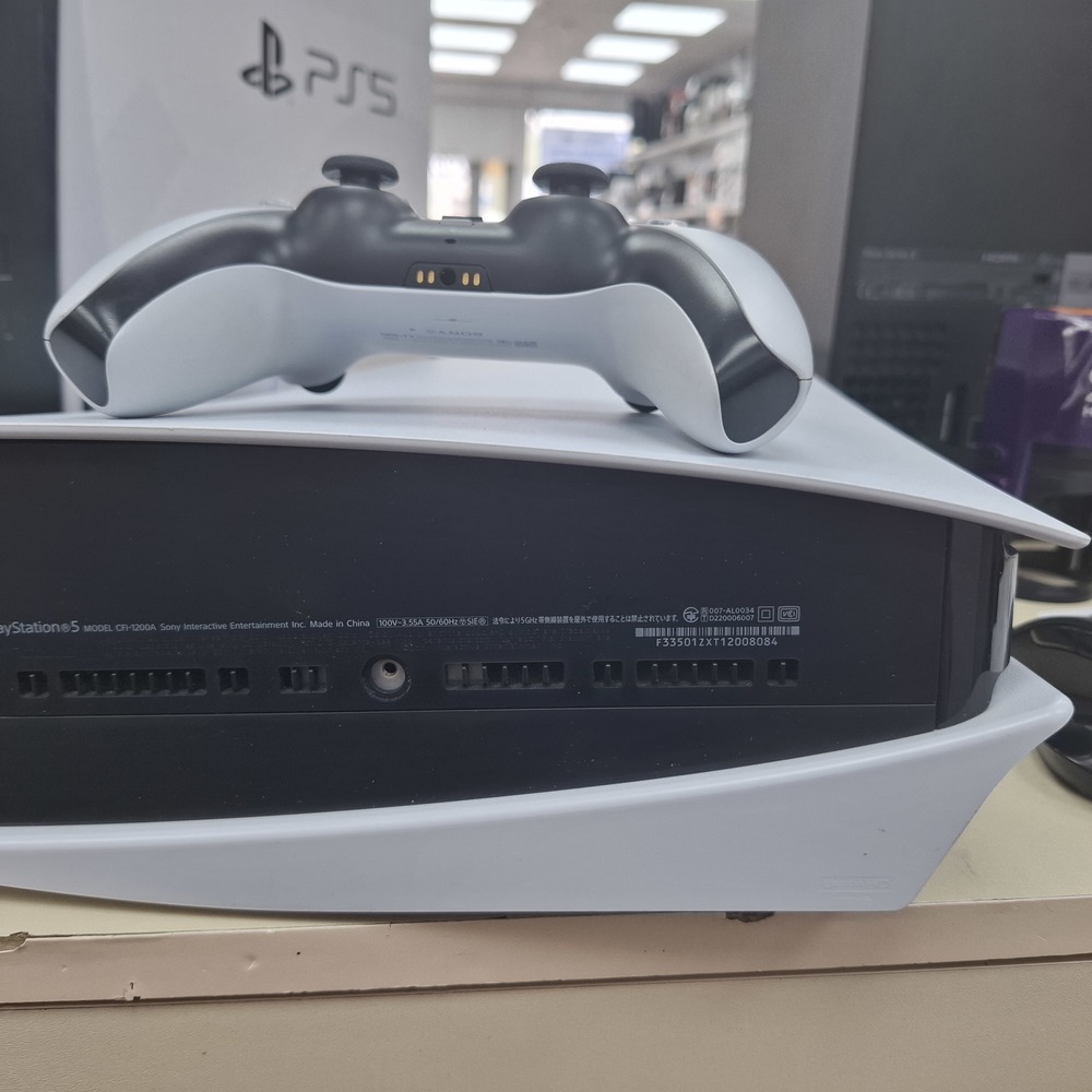 Игровая приставка PlayStation 5 825Gb (С дисководом)