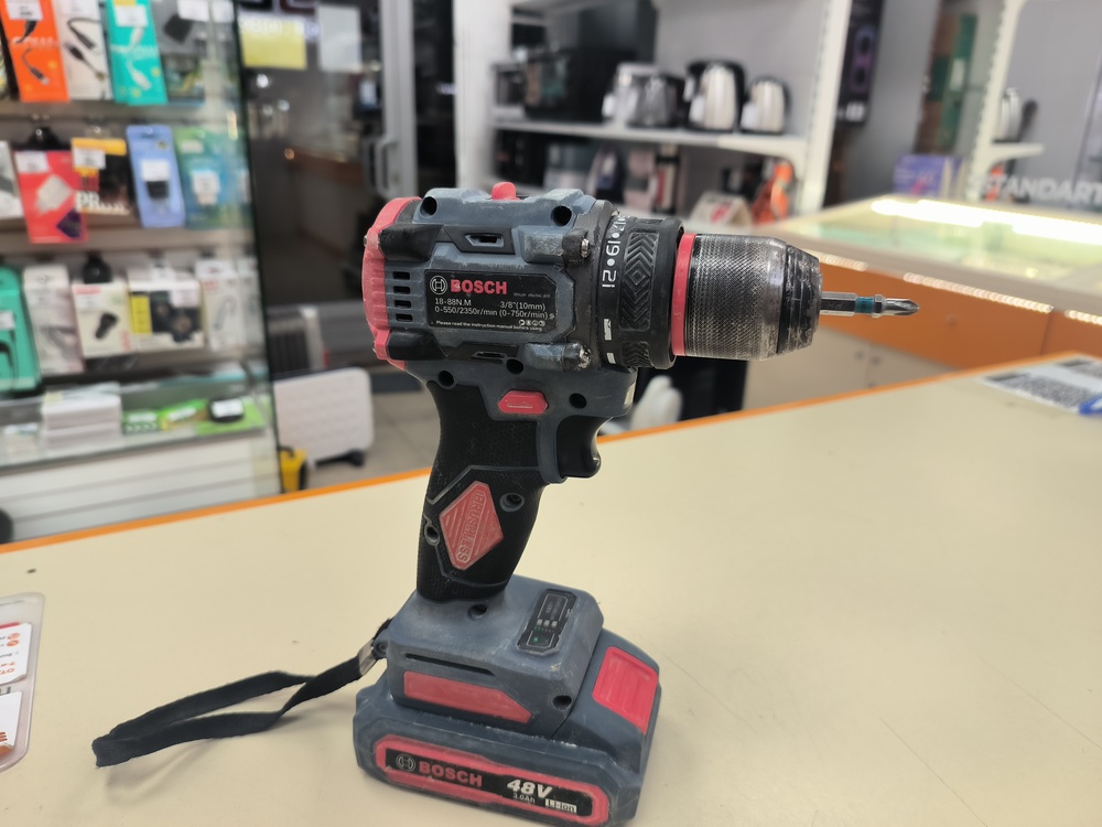 Шуруповерт Bosch 