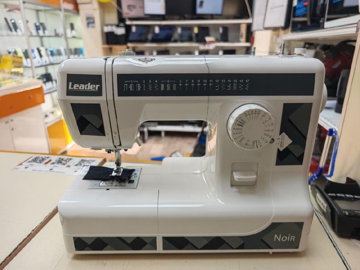 Швейная машина Leader Noir